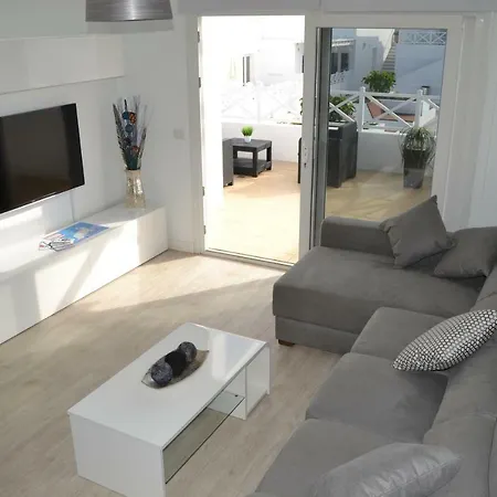 Flower Deluxe Playa Honda (Lanzarote)